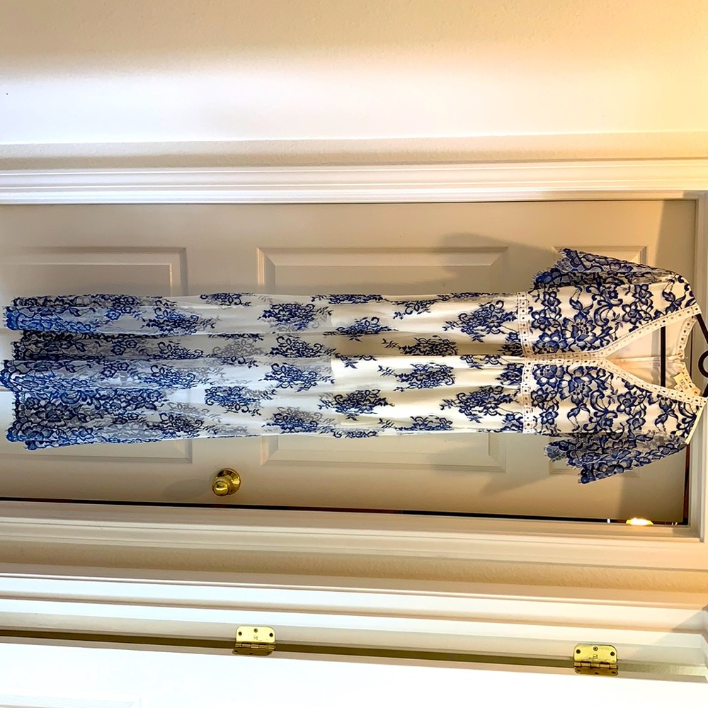 Beautiful lace maxi
